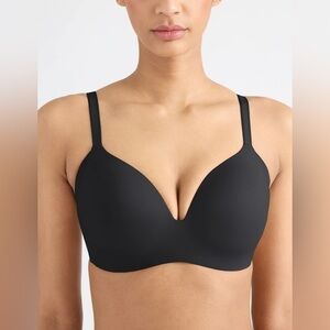 Knix Size S Wireless WingWoman Contour Bra - Black